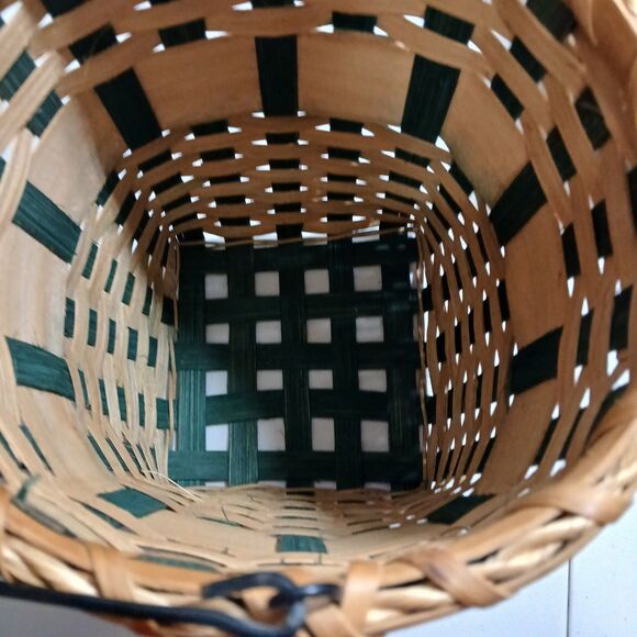 Set of 3 Hand Woven Rattan Wicker Apple Themed Baskets with Wood & Metal Handles - Picture 10 of 12